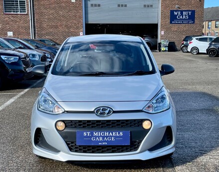 Hyundai i10 S 5