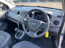 Hyundai i10 S 17