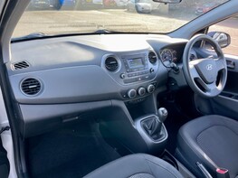 Hyundai i10 S 22