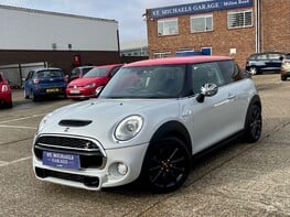 Mini Hatch COOPER S 1