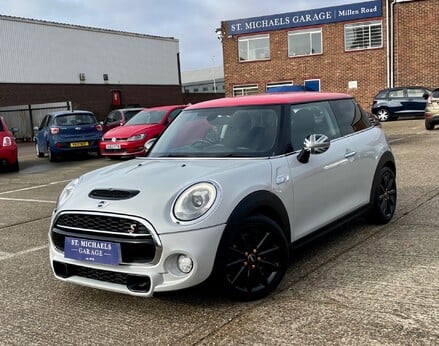 Mini Hatch COOPER S 1