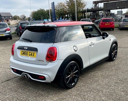 Mini Hatch COOPER S 8