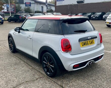 Mini Hatch COOPER S 9