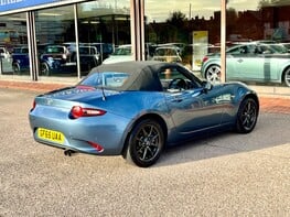 Mazda MX-5 SPORT 9