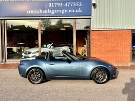 Mazda MX-5 SPORT 12