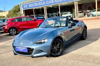 Mazda MX-5 SPORT