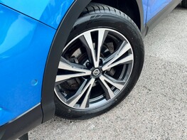 Nissan Qashqai DIG-T N-CONNECTA 3