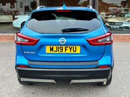 Nissan Qashqai DIG-T N-CONNECTA 6