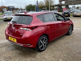 Toyota Auris VVT-I DESIGN TSS 8