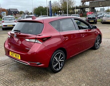 Toyota Auris VVT-I DESIGN TSS 8