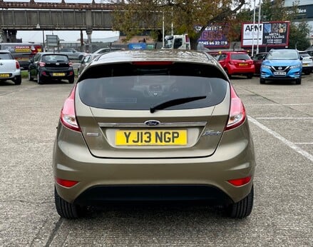 Ford Fiesta TITANIUM 5