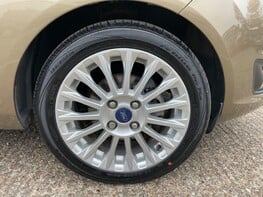 Ford Fiesta TITANIUM 15