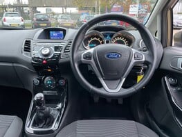 Ford Fiesta TITANIUM 17