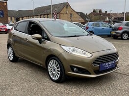 Ford Fiesta TITANIUM 3