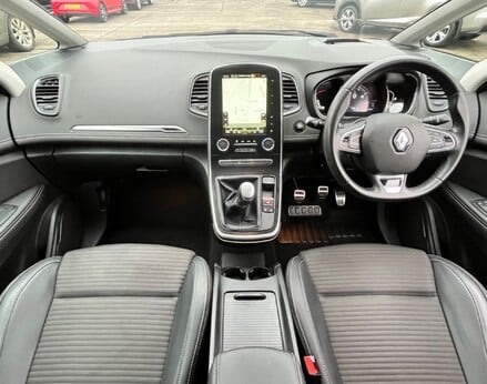 Renault Grand Scenic SIGNATURE TCE 2