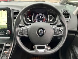 Renault Grand Scenic SIGNATURE TCE 20