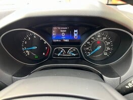 Ford Focus TITANIUM 21