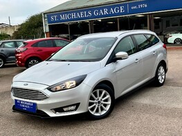 Ford Focus TITANIUM 1