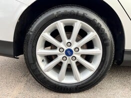 Ford Focus TITANIUM 16