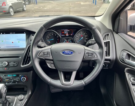 Ford Focus TITANIUM 19