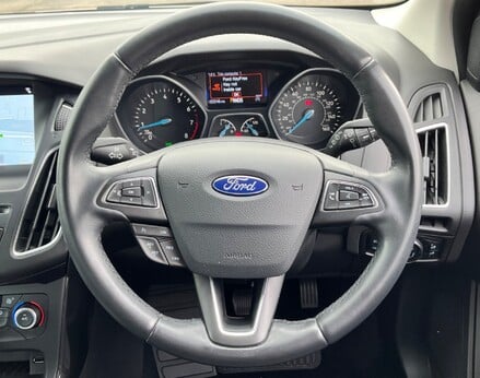 Ford Focus TITANIUM 20