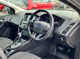 Ford Focus TITANIUM 18