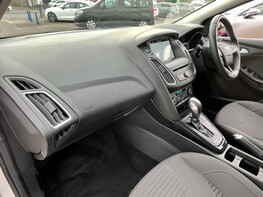 Ford Focus TITANIUM 17