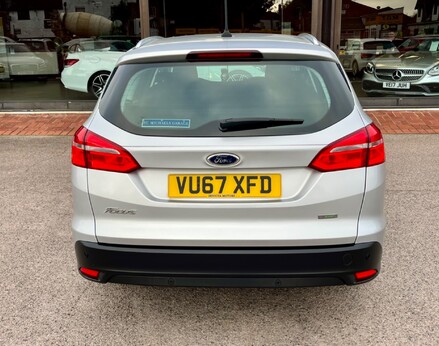 Ford Focus TITANIUM 6