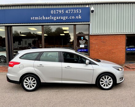 Ford Focus TITANIUM 10