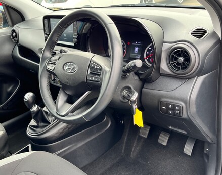 Hyundai i10 MPI SE CONNECT 18