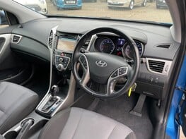 Hyundai i30 SE NAV 17