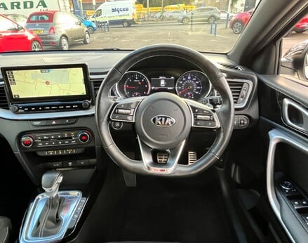 Kia Ceed CRDI GT-LINE ISG 19