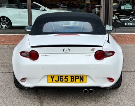 Mazda MX-5 SPORT NAV 52