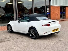 Mazda MX-5 SPORT NAV 10