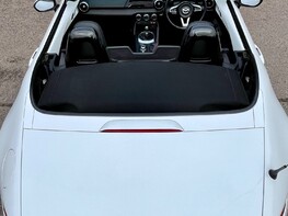 Mazda MX-5 SPORT NAV 6