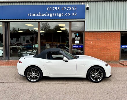 Mazda MX-5 SPORT NAV 13