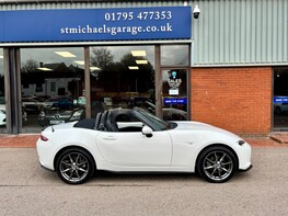 Mazda MX-5 SPORT NAV 12