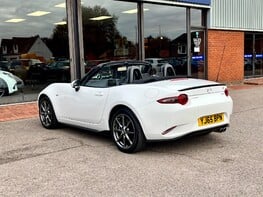 Mazda MX-5 SPORT NAV 11