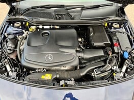 Mercedes-Benz CLA Class CLA 180 SPORT 7