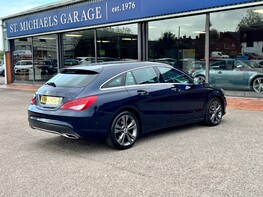 Mercedes-Benz CLA Class CLA 180 SPORT 8