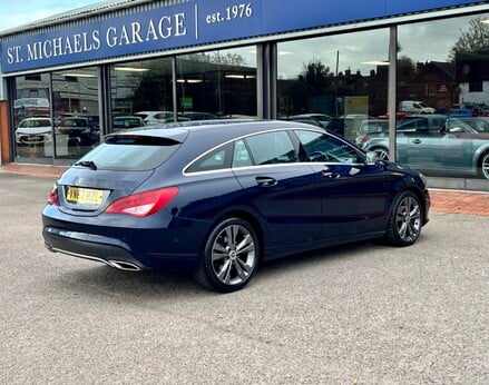 Mercedes-Benz CLA Class CLA 180 SPORT 8