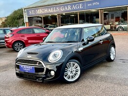 Mini Hatch COOPER S 1