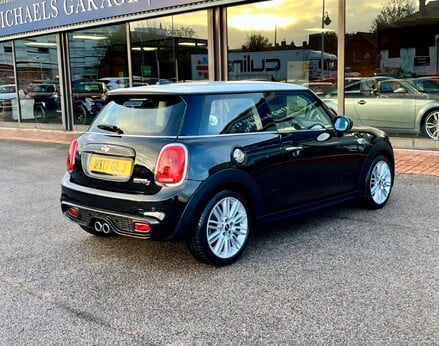 Mini Hatch COOPER S 8