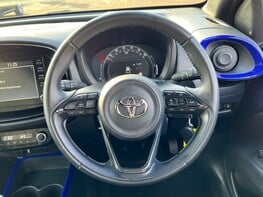 Toyota Aygo X VVT-I EDGE 20