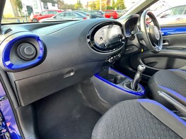 Toyota Aygo X VVT-I EDGE 17