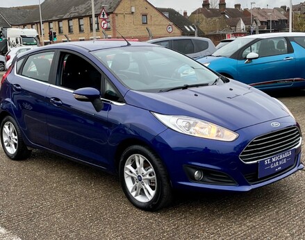 Ford Fiesta ZETEC 4