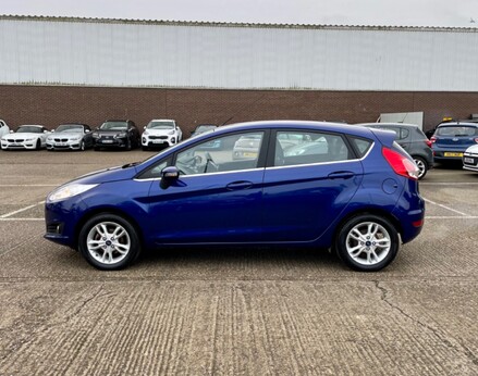 Ford Fiesta ZETEC 11