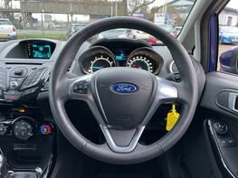 Ford Fiesta ZETEC 18