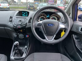 Ford Fiesta ZETEC 19