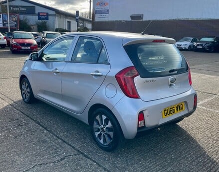 Kia Picanto 2 8